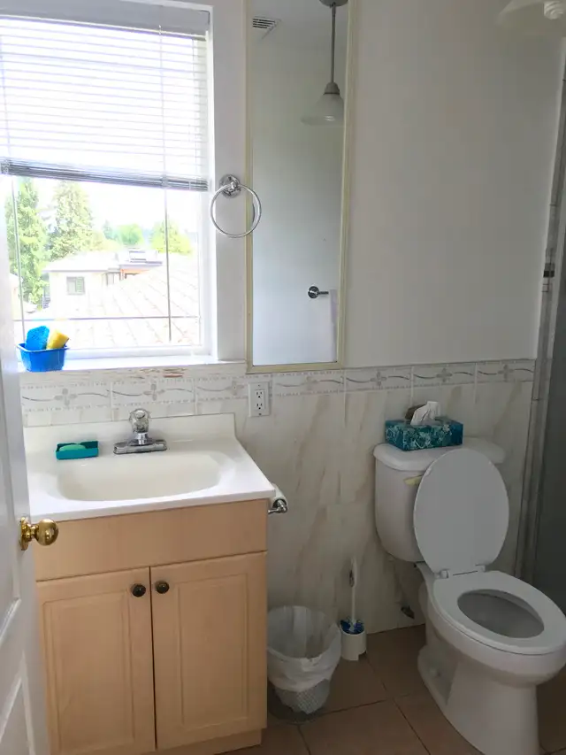 Vancouver Metrotown one master bedroom available for rent in British Columbia in Canada - Image 7