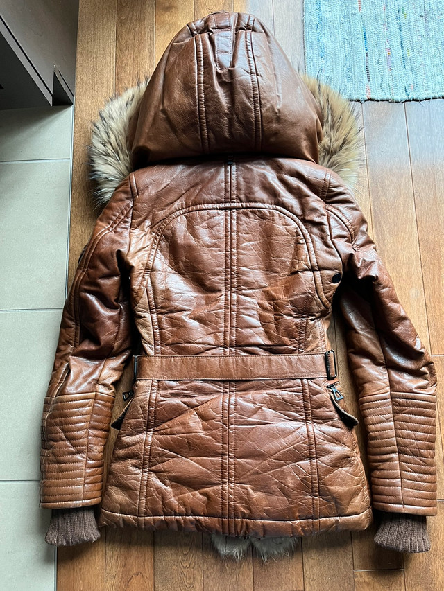 Manteau Rudsak D’hiver cuir XS dans Femmes - Hauts et vêtements d'extérieur  à Laval/Rive Nord - Image 2