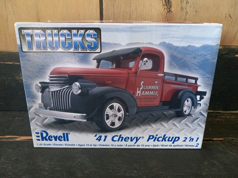 REVELL 1941 CHEVY PICKUP 2'n1 for sale  