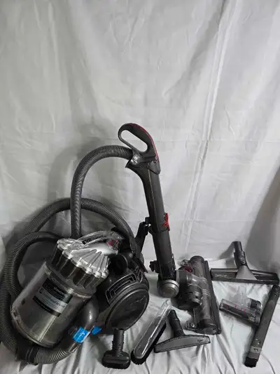 Dyson Vacuum Gray DC23 Canister Vacuum Cleaner Retractable Cord With Extra Heads . Includes everythi...