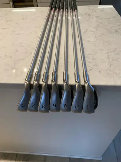 Ping Karsten Iton Set Excellent condition Right Hand Ping KS401 graphite shafts Senior Flex