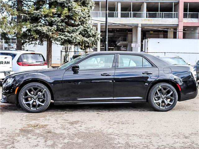 2023 Chrysler 300 tour Touring-L 4dr Rear-Wheel Drive Sedan  in Cars & Trucks in City of Toronto - Image 4
