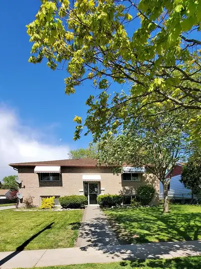 X-LARGE purpose built 4plex in a safe, convenient area in West Windsor. The property is in walking d...