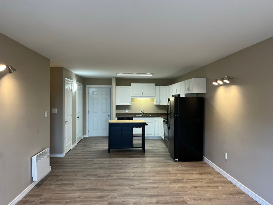 Ground floor with laundry in unit 1