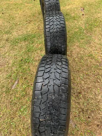 4 hercules avalanche snow tire on black steel rims,approx 9mm of tread.bolt pattern is 5-120 mm,Thes...