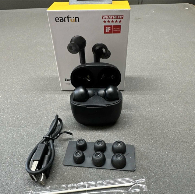 EarFun Air True WUsedireless Earbuds with 4 Mics, Bluetooth 5 in General Electronics in London