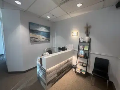 Health clinic space for rent in a well maintained medical building in prime Bayview location North Y...