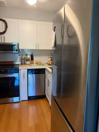Balcony Hardwood Floors Throughout New Stainless Steel Appliances 2 yrs old Washer Dryer in condo El...