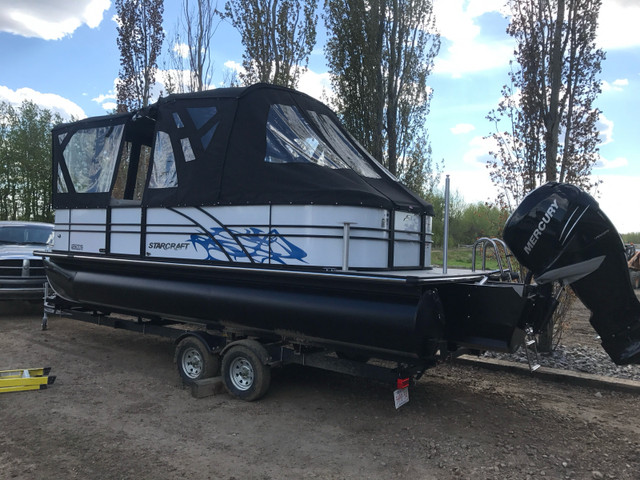2017 Starcraft Tri-toon, 250HP Verado, Wake tower and enclosure in Powerboats & Motorboats in Edmonton - Image 3