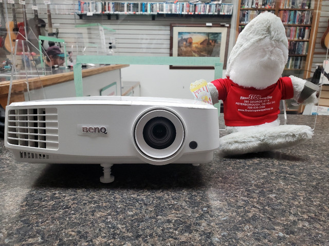 BenQ Projectors only $99.95 plus tax! in Video & TV Accessories in Peterborough