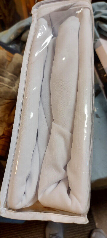 bed sheet liners in Bedding in Napanee - Image 2