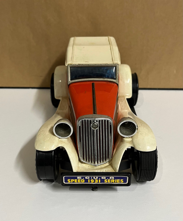Vintage Taiyo King Car in Arts & Collectibles in Bedford - Image 2