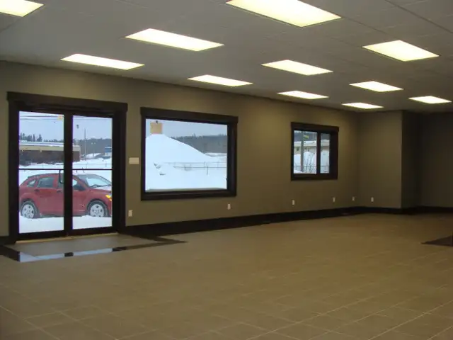Fort Nelson: Light Industrial Shop OR Heavy Industrial Warehouse in Commercial & Office Space for Rent in Fort St. John - Image 4