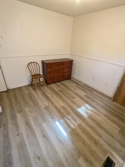-move in today! 2nd floor two rooms available immediately. -Rent is $750/month for a small room and...