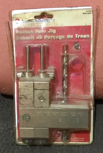 Gabarit de perçage de troncs/Pocket Hole Jig, View more