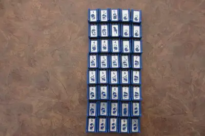 Stratego 1986 Replacement Blue Army Only 40 pieces Complete, View more