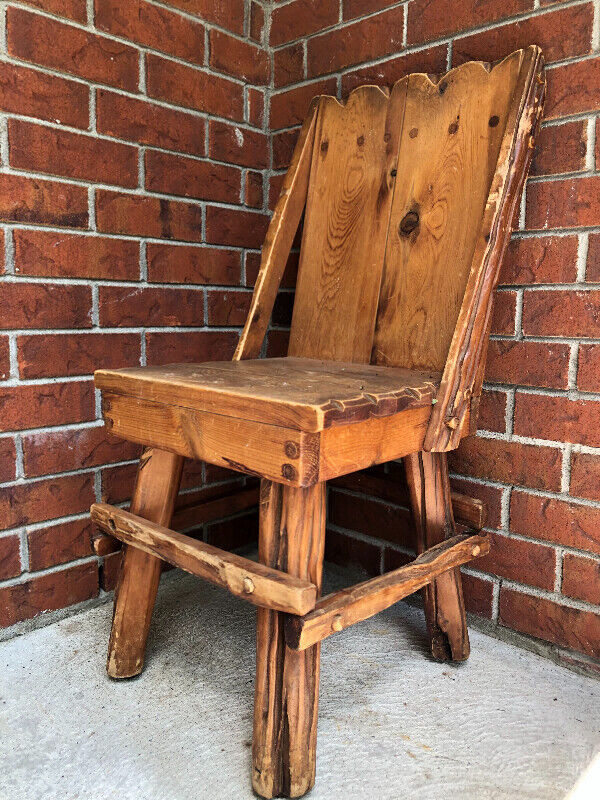 Vintage handmade natural solid wood  chair heavy piece dans Art et objets de collection  à Ville de Montréal - Image 3