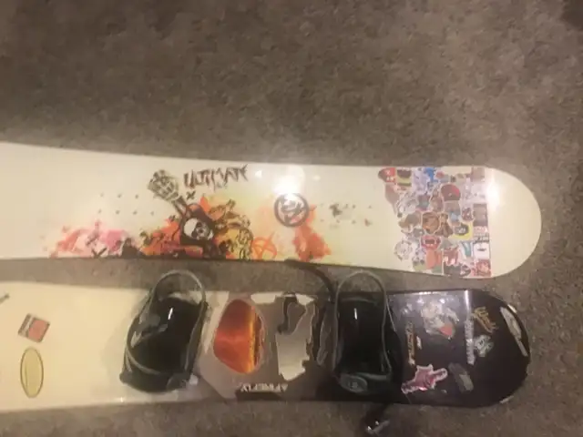 Two firefly snow boards in Snowboard in Red Deer - Image 2