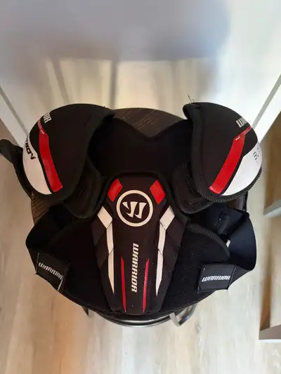 Youth lacrosse shoulder pad, View more