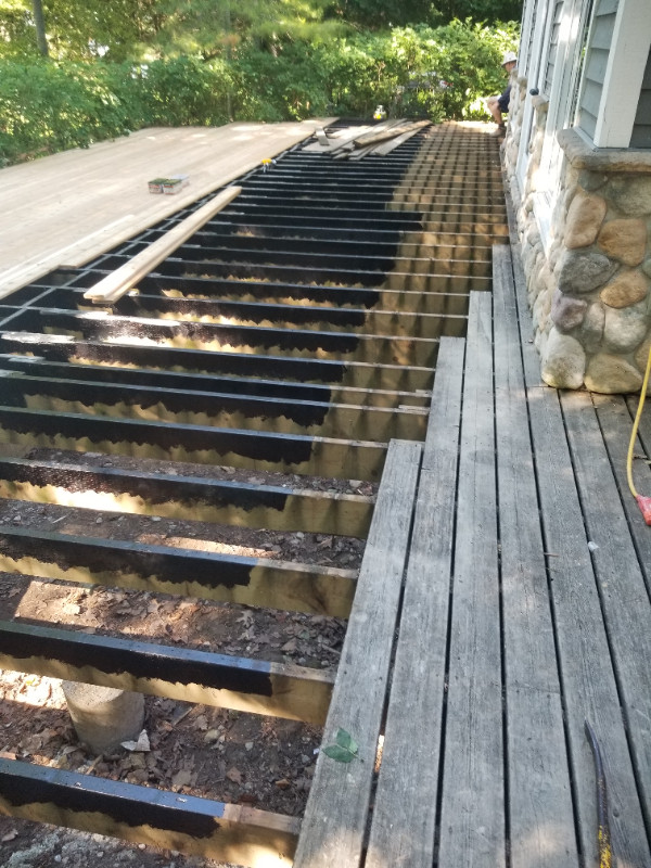 FENCE / DECK REPAIR  AND CONSTRUCTION in Fence, Deck, Railing & Siding in Dartmouth - Image 2