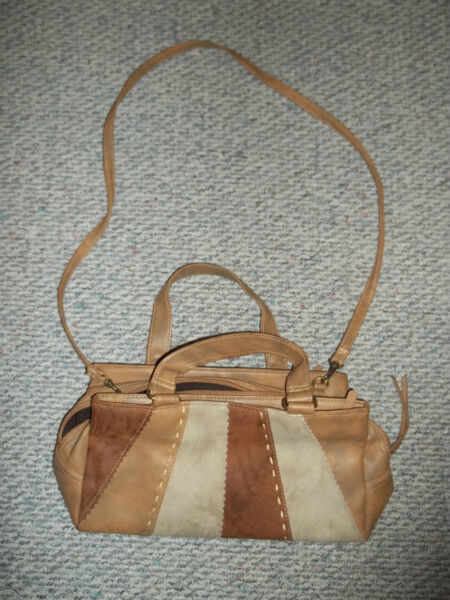 Purses in Women's - Bags & Wallets in Moncton - Image 4