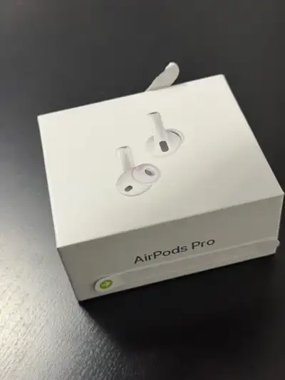 Les AirPods sont neuf, j’ai juste ouvert car j’étais curieux de voir à quoi il ressemblait. Ils sont...