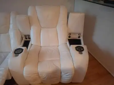 Secional recliner arm chear white, View more