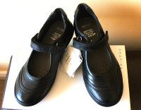 NEW with Box  Hadriel Geox Leather Ballerina Flats,   13