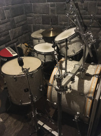 Gretsch Drum Kit - 26/18/16/14/14x6.5