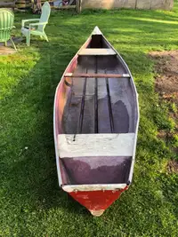 Flat back canoe 