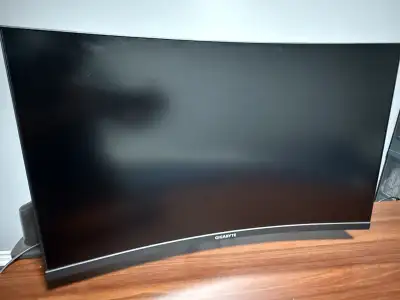 Gigabyte M32QC Curved 165hz monitor with arm, View more