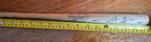 Roger Maris Louisville Slugger Mini Bat "16 in Baseball & Softball in Barrie - Image 2