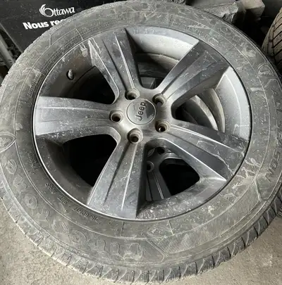 Off a Jeep Patriot Size: 215/60R17 Center Bore / Hub Bore: 67.1 mm Bolt Pattern (PCD): 5x114.3 Tire...