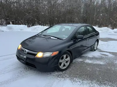 2006 Honda Civic 201,000 km Running and driving good Good condition for its age Carfax reported avai...