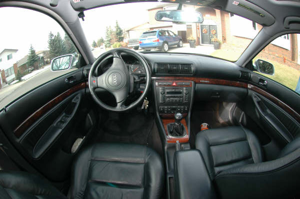 2000 Audi A4 Quattro 2.8L V6 S-Line Manual in Cars & Trucks in Calgary - Image 4