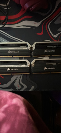 Corsair dominator platinum 32gig ram kit (DDR4 3200MHz. 1.35V)