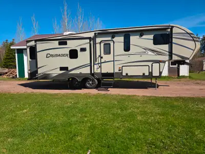 2017 Forest River Crusader 29.5ft New Air conditioner, 4 new tires, all kinds of storage, stored ins...