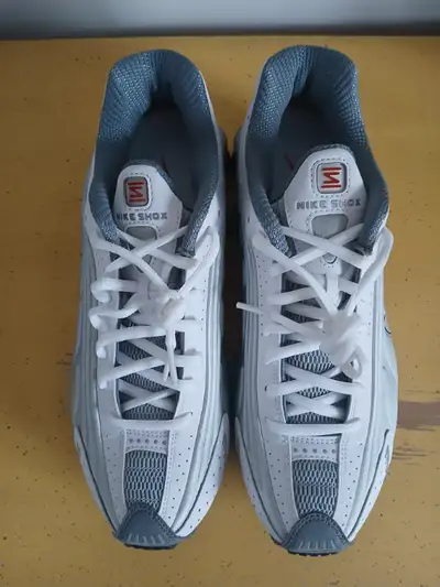 Nike Shox R4 Metallic Silver, View more