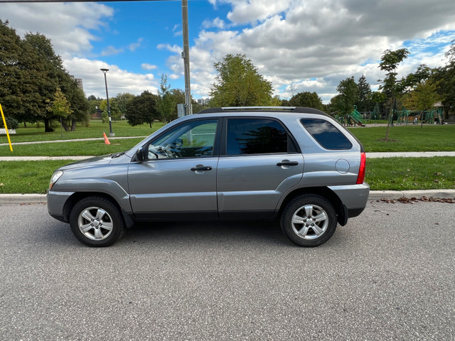 Kia Sportage in Cars & Trucks in Markham / York Region - Image 3