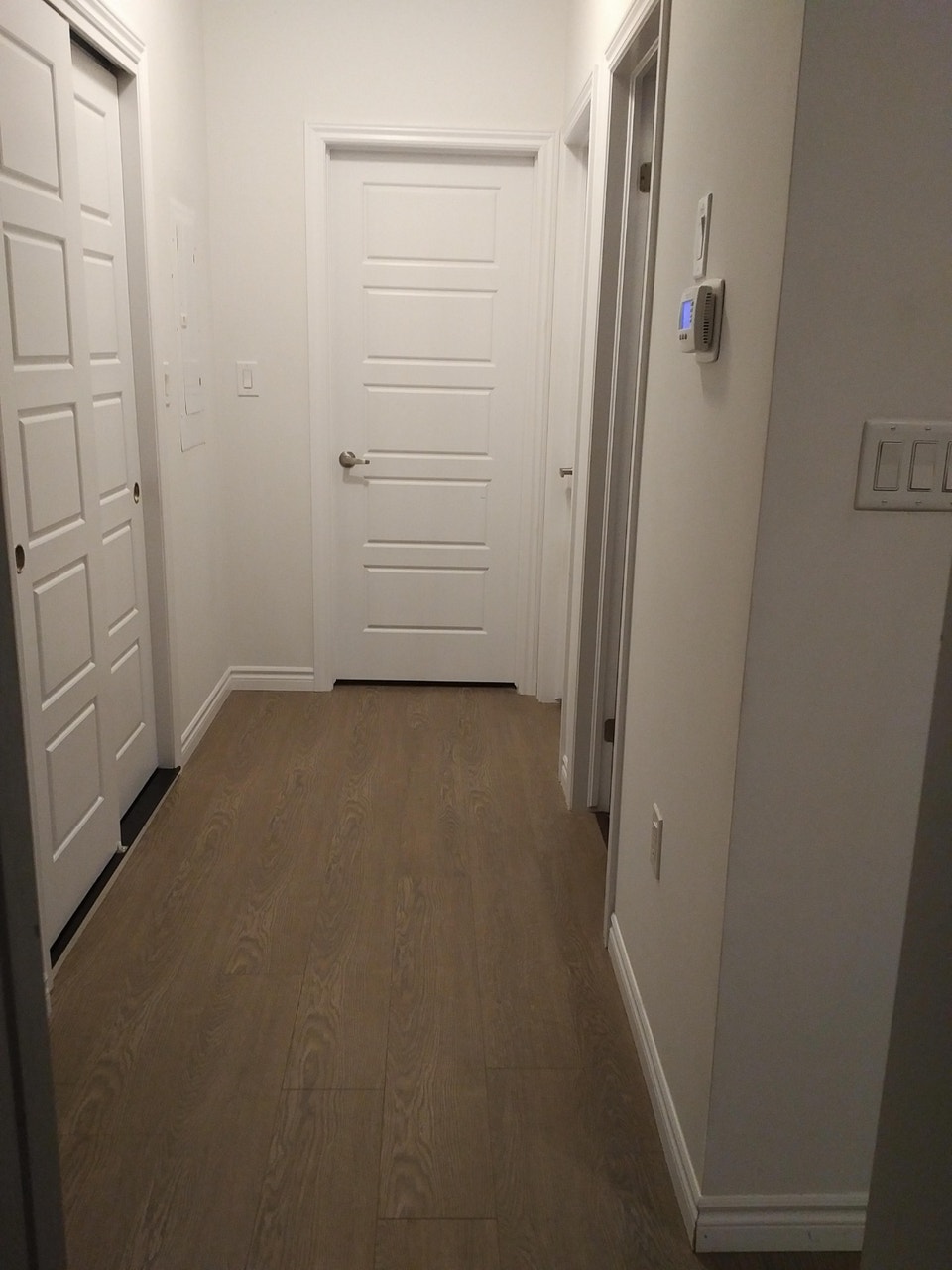 NEWLY RENOVATED 2-BEDROOM TOWNHOUSE–HIGHLAND RD W & IRA NEEDLES 4