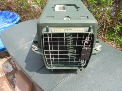 CAT / SMALL ANIMAL CARRIERS - small to medium size, View more