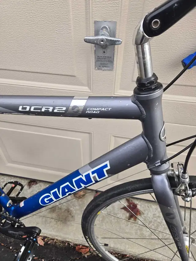 Giant OCR 2 road bike Large frame  in Road in Barrie - Image 7