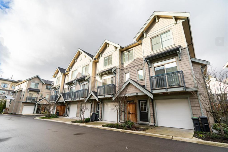 Willowbrook Langley 3 Bed 2.5 Bath Townhouse ,steps from Costco in Long Term Rentals in Delta/Surrey/Langley