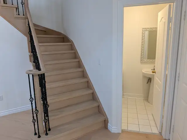 Beautifully Renovated Home for Rent in Churchill Meadows in Long Term Rentals in Mississauga / Peel Region - Image 3