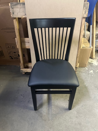 Decor Resto Chaises et Tables est une Entreprise situe au 4655B, Des Grandes Prairies, Saint Leonard...