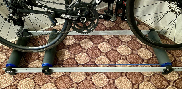 Bike rollers Tacx Eco Track in Other in Ottawa - Image 2