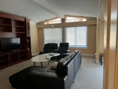 1 Bedroom for Rent – Spacious 3 Bed, 2 Bath Upper-Level Home in Richmond We are a working couple loo...