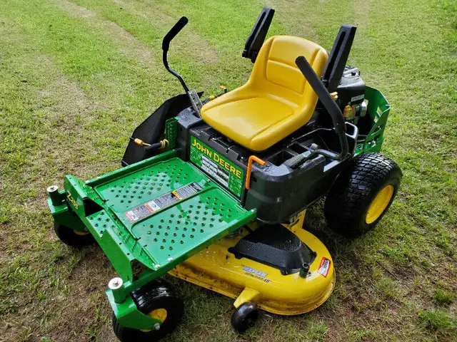 John Deere Z255 Zero Turn Mower 48 Inch Deck New Battery & Pump in Other in Windsor Region - Image 3
