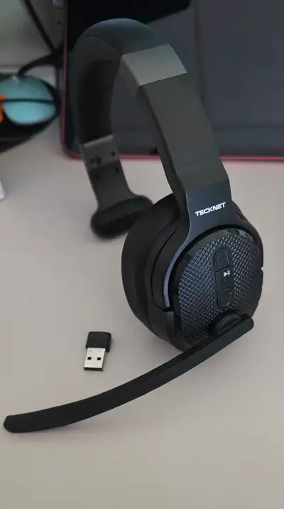 Wireless Bluetooth headphone with mic, View more