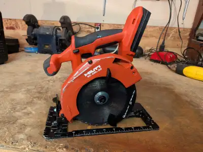 Hilti Nuron SC 4WL-22 Cordless circular saw in good condition. Delivery is always free but tips are...